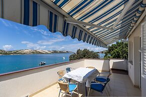 Beachfront Santa Maria 1 Apartment 4