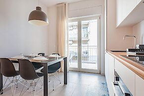 Marina Apartment 100m From Sea