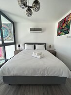 Hermes Penthouse Apartment With Mountain View