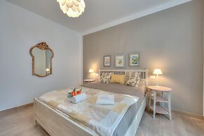 Elena Apartment - Family Friendly