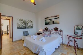 Blooming Villa Cos in Belgirate