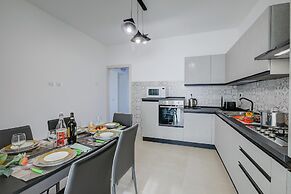 Darma s House 3 Minutes From Monate Lake