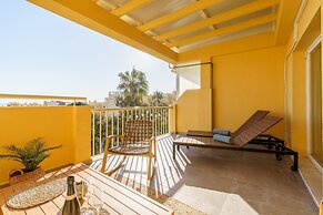 Calahonda Royale Seaview Suite