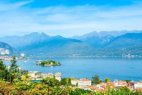 Rooftop On Stresa Lake View