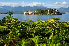 Rooftop On Stresa Lake View