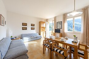 Peaceful Apartment In Deiva Marina