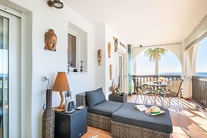 Puerta del mar 2 Beachfront and Pool