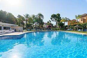 Marbella Este Next Marriott and Nikki B