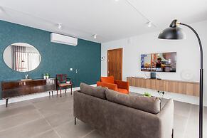 Exceptional Sunlit Apart Marsaskala Bay