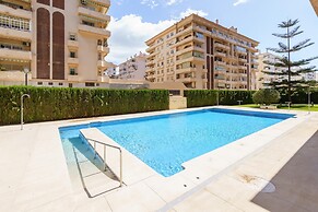 La Paloma With Pool in Costa del Sol