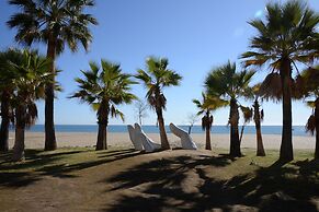 La Paloma With Pool in Costa del Sol
