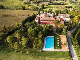 Palagio 21 in Chianti With Shared Pool