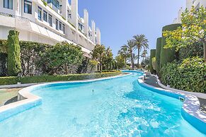 Marbella Pool House Ph77 on sea Shore