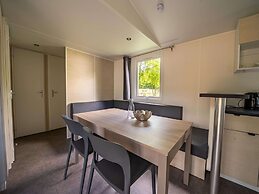 Well-maintained Chalet Near Amsterdam