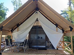 Nice Tent Lodge With Veranda