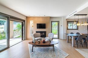 Inviting 3-bed House in Mijas