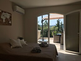 Villa in Le Plan-de-la-tour With Pool