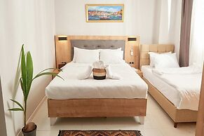 Mardes Hotel
