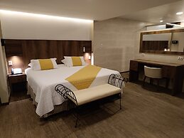 HOTEL LOS CEIBOS