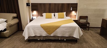 HOTEL LOS CEIBOS
