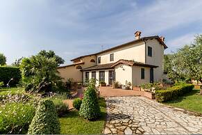 Villa Pallina With Pool