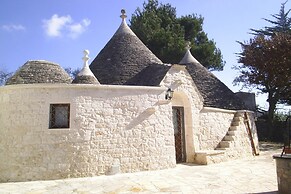 Trulli Degli Ulivi With Pool