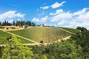 Palagio 17 in Chianti With Shared Pool