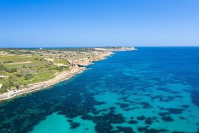 Merill Pool and Sea Charming Apart 4