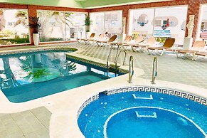 Marbella Resort 6 Pool Whirlpool Sauna