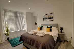 Bright & Stylish 1-bed Apt W/free Parking & Wi-fi