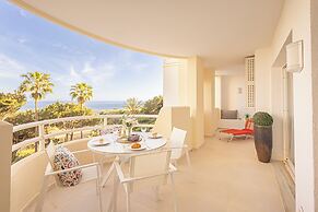 Calahonda Elegance With Pool And Sea View