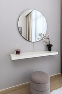 Waves - Azizi Riviera 24: Modern 1 Bedroom Apartment