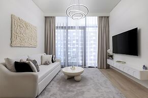 Waves - Azizi Riviera 24: Modern 1 Bedroom Apartment