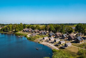 Waterside Chalet Escape Near Kampen