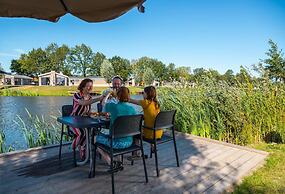 Waterside Chalet Escape Near Kampen