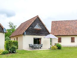 Cozy Home With Scenic Views