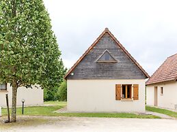 Cozy Home With Scenic Views