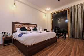 Goroomgo Mareema Non Veg Hotel Manali