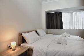 2 Bedroom Central Spacious With Sea Views