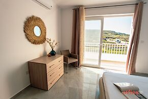 Seafront Penthouse With Unobstructed Sea Views