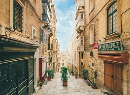 A Modern Studio in Malta s Capital Valletta