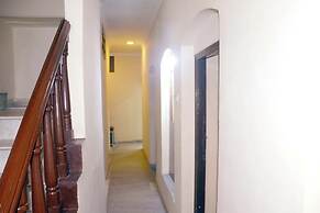 Raviz Inn
