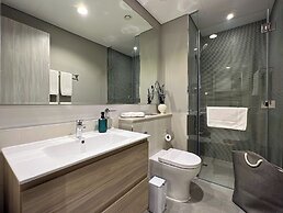 Relax in Style Central 1BDR Cityscape