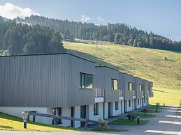 Pleasant Chalet on the ski Slopes