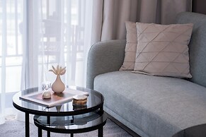 Chic 1BR Retreat in Business Bay