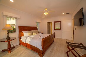 Del Mar 4M - 3 bdr 2 Bath Condo
