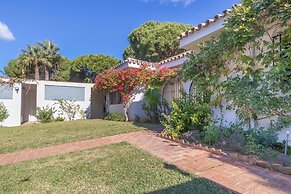 Villa Calahonda 700m From Beach With Pool
