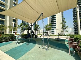 Serene 1BR w Private Palm View Balcony