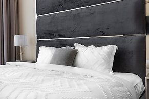 GLOBALSTAY. J One Tower Apartments