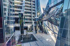 GLOBALSTAY. J One Tower Apartments